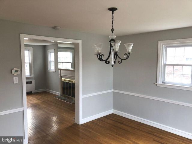 34 BRAEBURN RD, Havertown, PA 19083