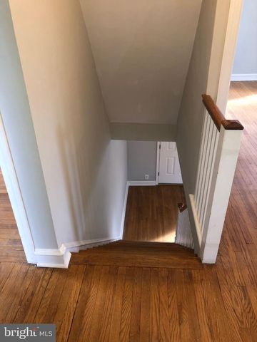 34 BRAEBURN RD, Havertown, PA 19083