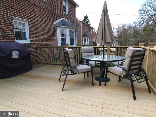 34 BRAEBURN RD, Havertown, PA 19083