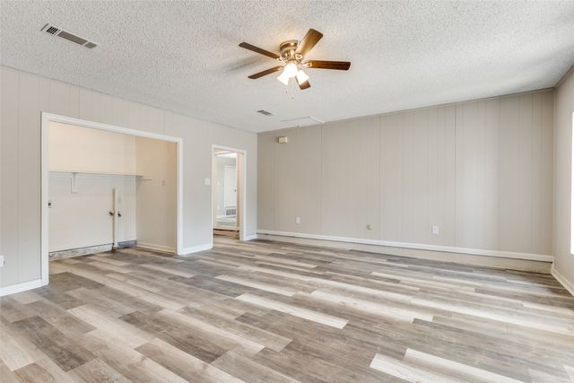 1541 Cloverdale Drive, Fort Worth, TX 76134