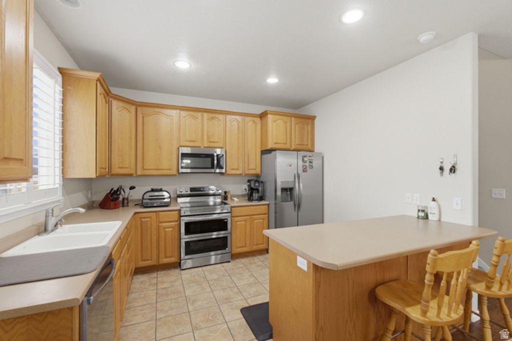 4724 W WAGON TRAIN DR, Herriman, UT 84096