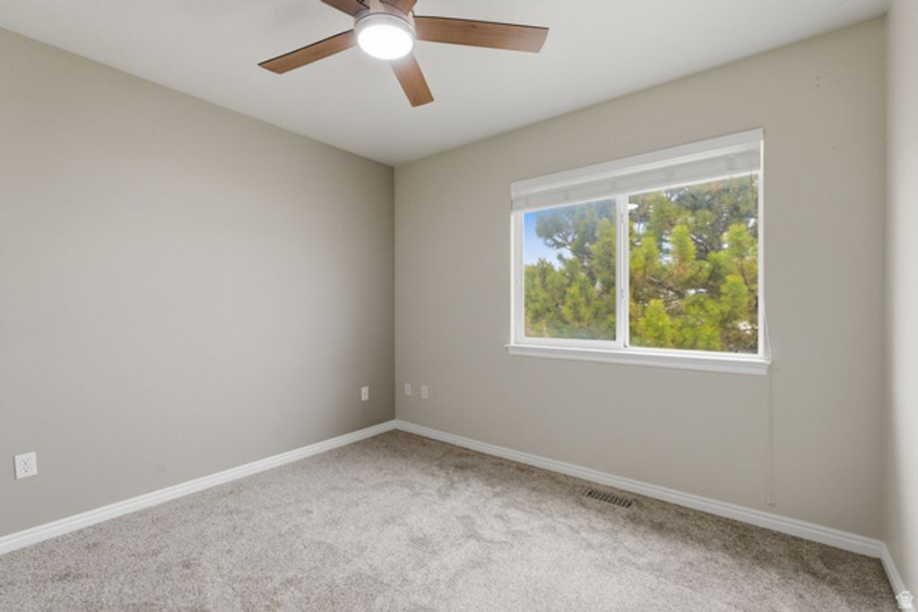 Image 22 of property listing at 4724 W WAGON TRAIN DR, Herriman, UT 84096