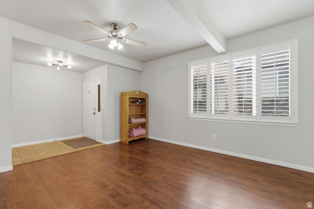 Image 4 of property listing at 4724 W WAGON TRAIN DR, Herriman, UT 84096