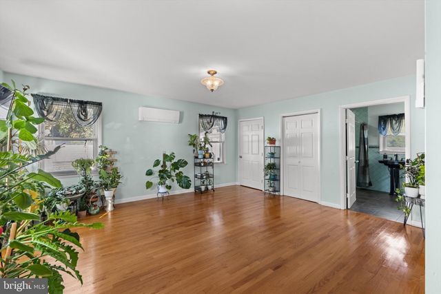 52 W BIRCH ST, Vineland, NJ 08360