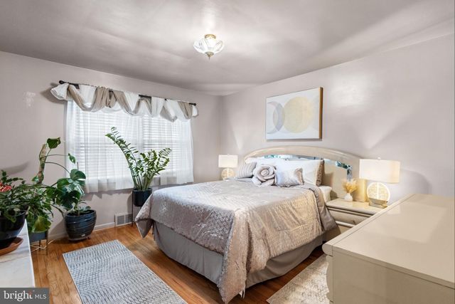 52 W BIRCH ST, Vineland, NJ 08360