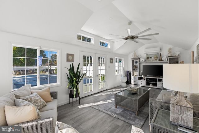 52 W BIRCH ST, Vineland, NJ 08360