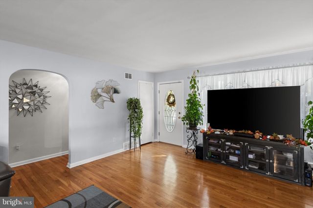 52 W BIRCH ST, Vineland, NJ 08360