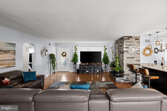 52 W BIRCH ST, Vineland, NJ 08360