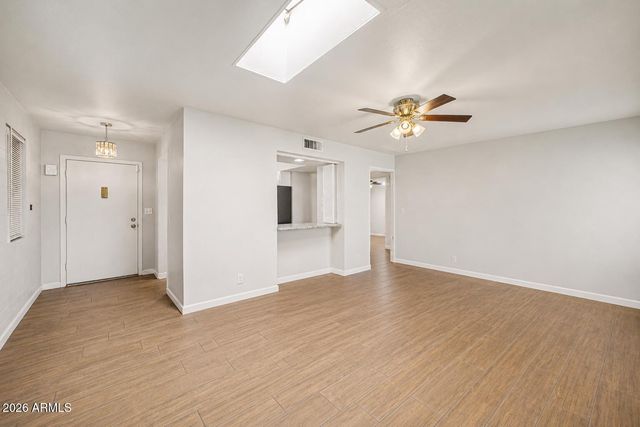 11016 N COGGINS Drive, Sun City, AZ 85351