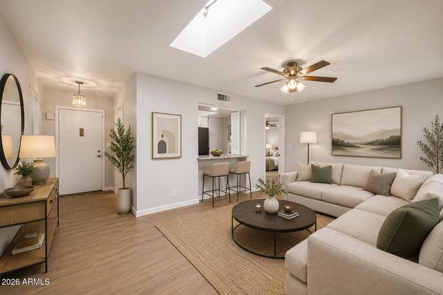 11016 N COGGINS Drive, Sun City, AZ 85351