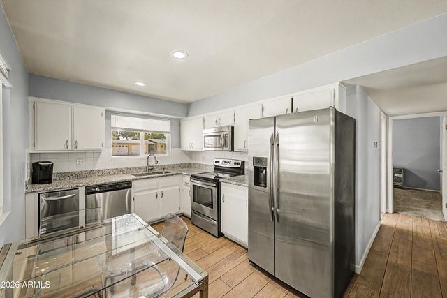 11016 N COGGINS Drive, Sun City, AZ 85351