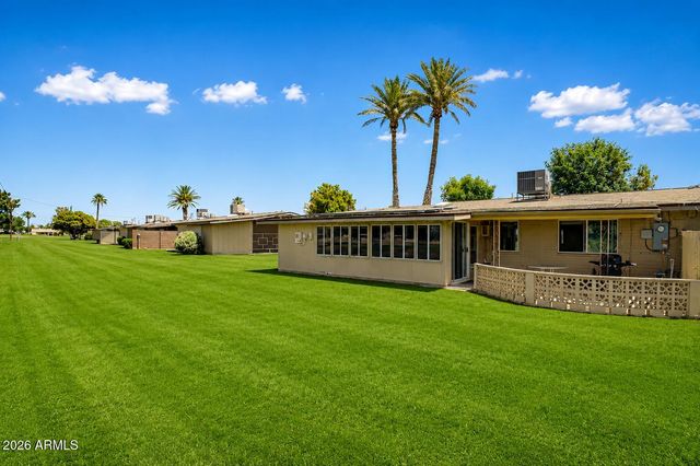11016 N COGGINS Drive, Sun City, AZ 85351