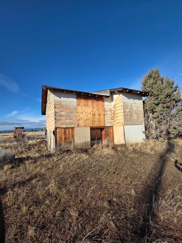 27960 Wheeler Street, Sprague River, OR 97639