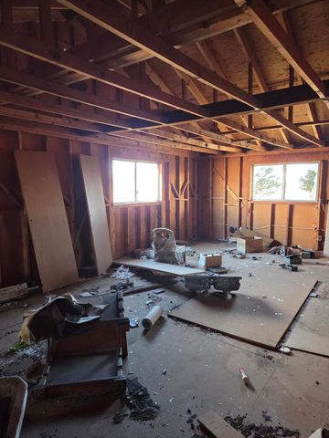 27960 Wheeler Street, Sprague River, OR 97639