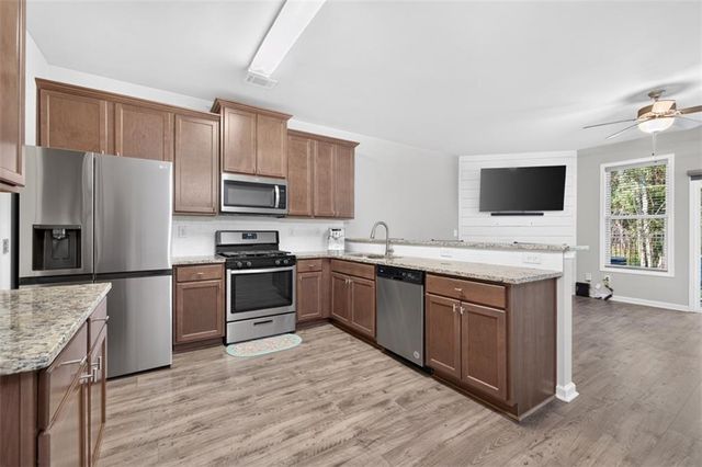 4765 Beacon Ridge Lane, Flowery Branch, GA 30542
