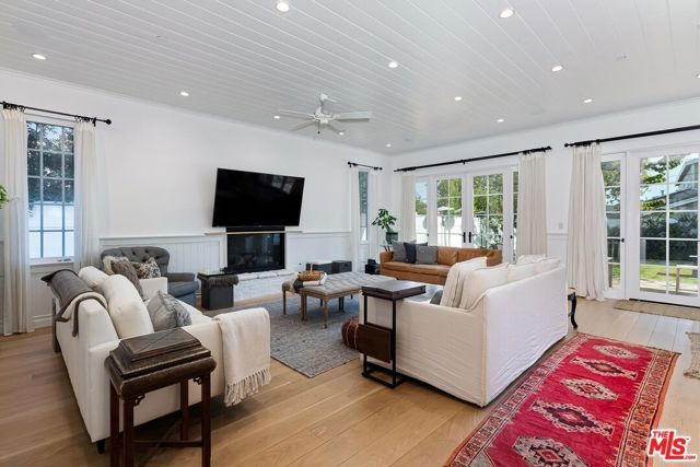 10810 Wilkins Avenue, Los Angeles, CA 90024