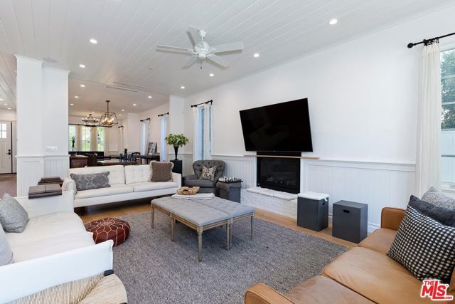 10810 Wilkins Avenue, Los Angeles, CA 90024