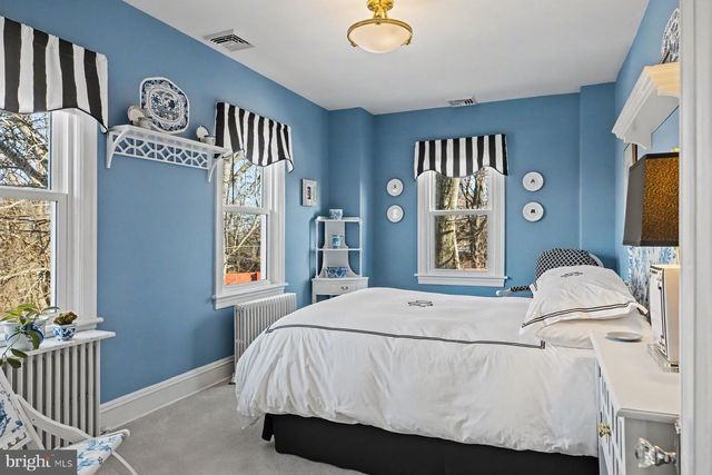 306 PAXINOSA RD W, Easton, PA 18040