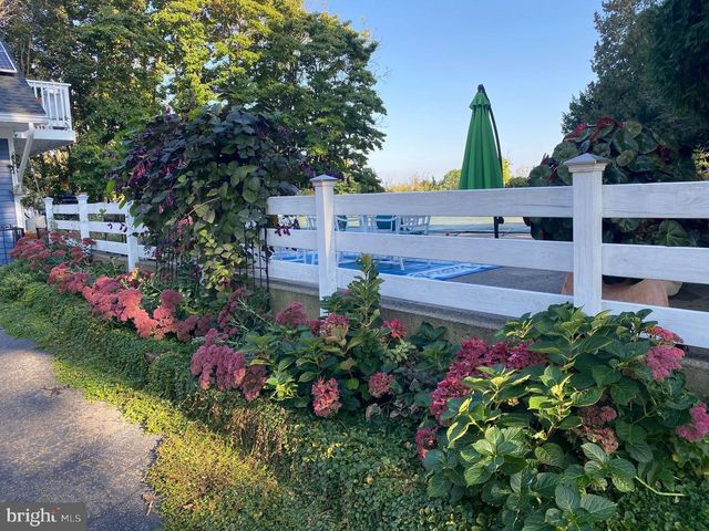 306 PAXINOSA RD W, Easton, PA 18040