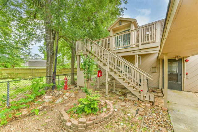 807 Stadium Circle, Friendswood, TX 77546