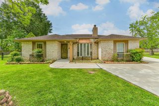 807 Stadium Circle, Friendswood, TX 77546
