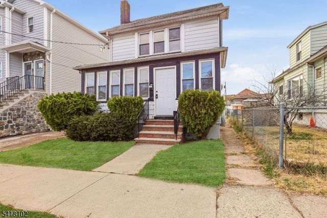 338 E 19Th St, Paterson City, NJ 07524