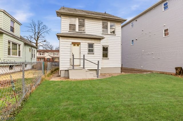 338 E 19Th St, Paterson City, NJ 07524