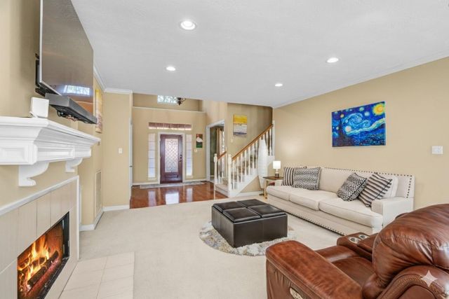 13215 Jessica Lane, Houston, TX 77069