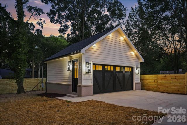 4647 General Pershing Drive, Charlotte, NC 28209