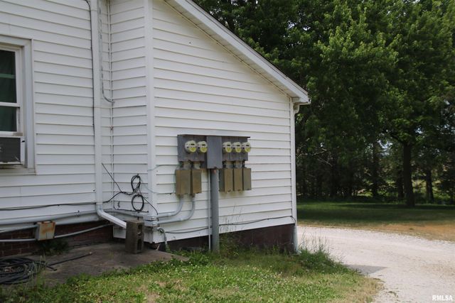 1688 STATE Street, Cazenovia, IL 61545