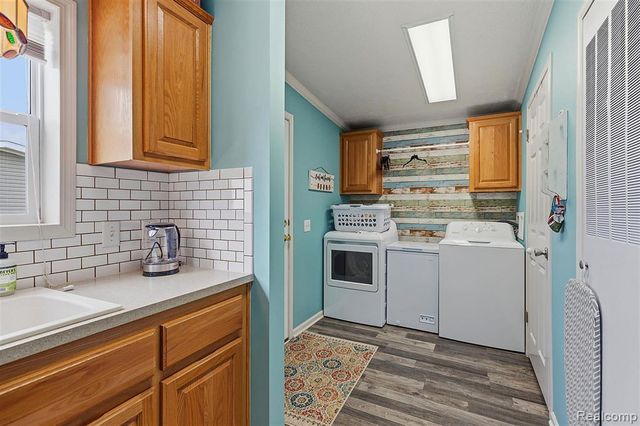 57510 Old Red Ln, Lenox, MI 48048