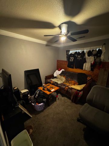 3237 Whittier Avenue, Clovis, CA 93611