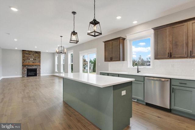 11501 PINNACLE VIEW DR, Waynesboro, PA 17268