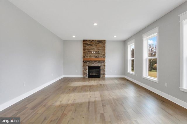11501 PINNACLE VIEW DR, Waynesboro, PA 17268