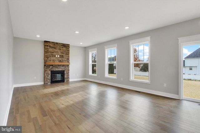 11501 PINNACLE VIEW DR, Waynesboro, PA 17268