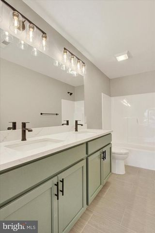 11501 PINNACLE VIEW DR, Waynesboro, PA 17268