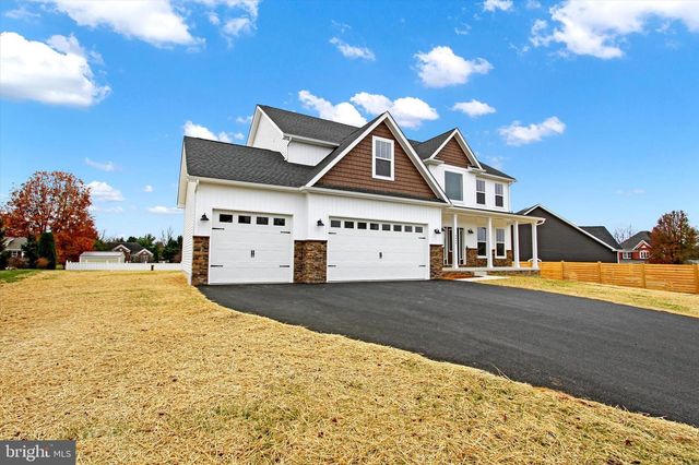 11501 PINNACLE VIEW DR, Waynesboro, PA 17268