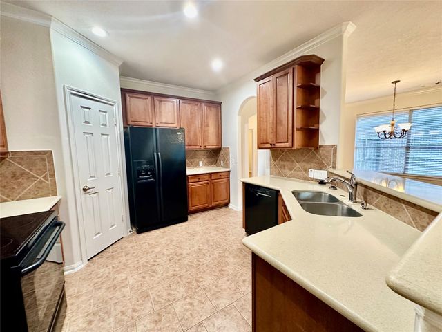 1306 Modena Drive, Pearland, TX 77581