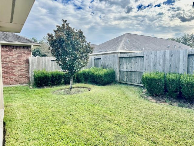 1306 Modena Drive, Pearland, TX 77581