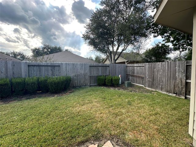 1306 Modena Drive, Pearland, TX 77581