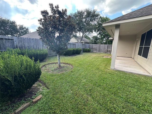1306 Modena Drive, Pearland, TX 77581