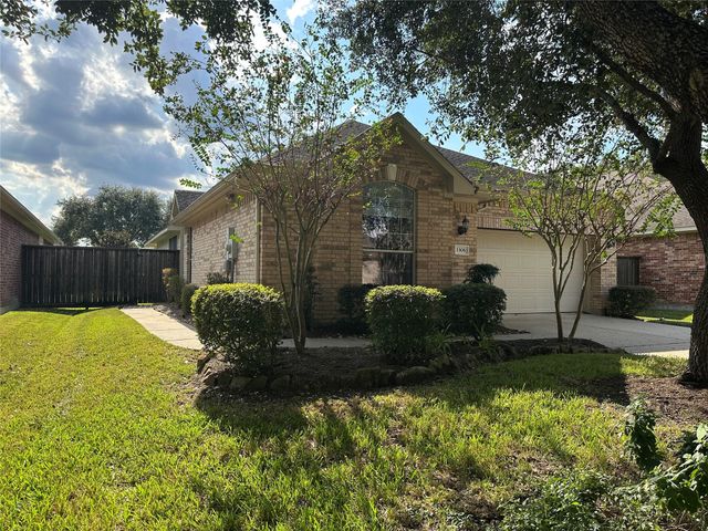 1306 Modena Drive, Pearland, TX 77581