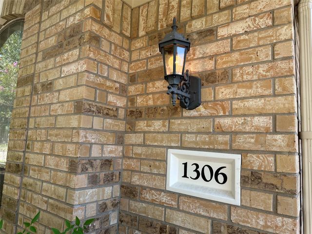 1306 Modena Drive, Pearland, TX 77581