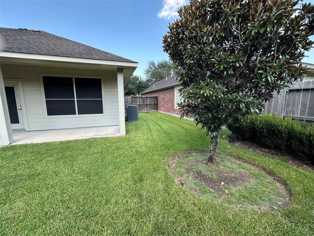 1306 Modena Drive, Pearland, TX 77581