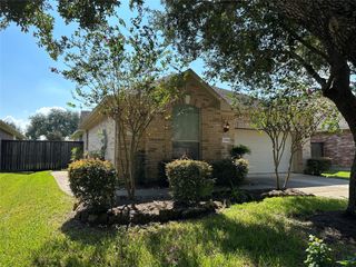 1306 Modena Drive, Pearland, TX 77581