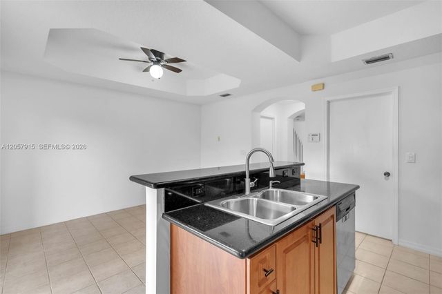 4956 Leeward Ln 3804, Dania Beach, FL 33312