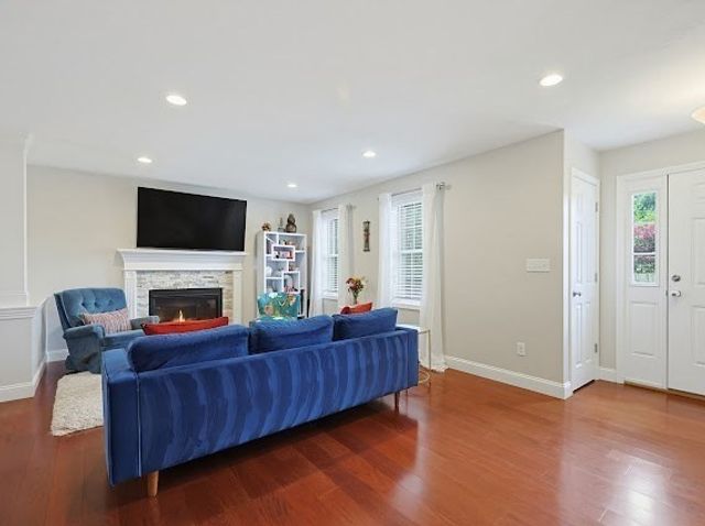 319 Cushing St, Stoughton, MA 02072