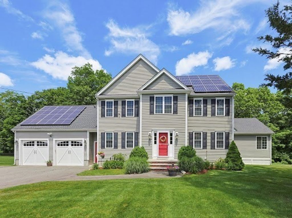 319 Cushing St, Stoughton, MA 02072