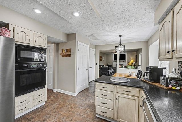 10200 Wright Brothers Court, Washington Twp, OH 45458