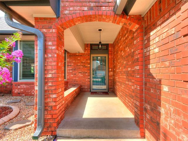 2716 NW 158th Street, Edmond, OK 73013